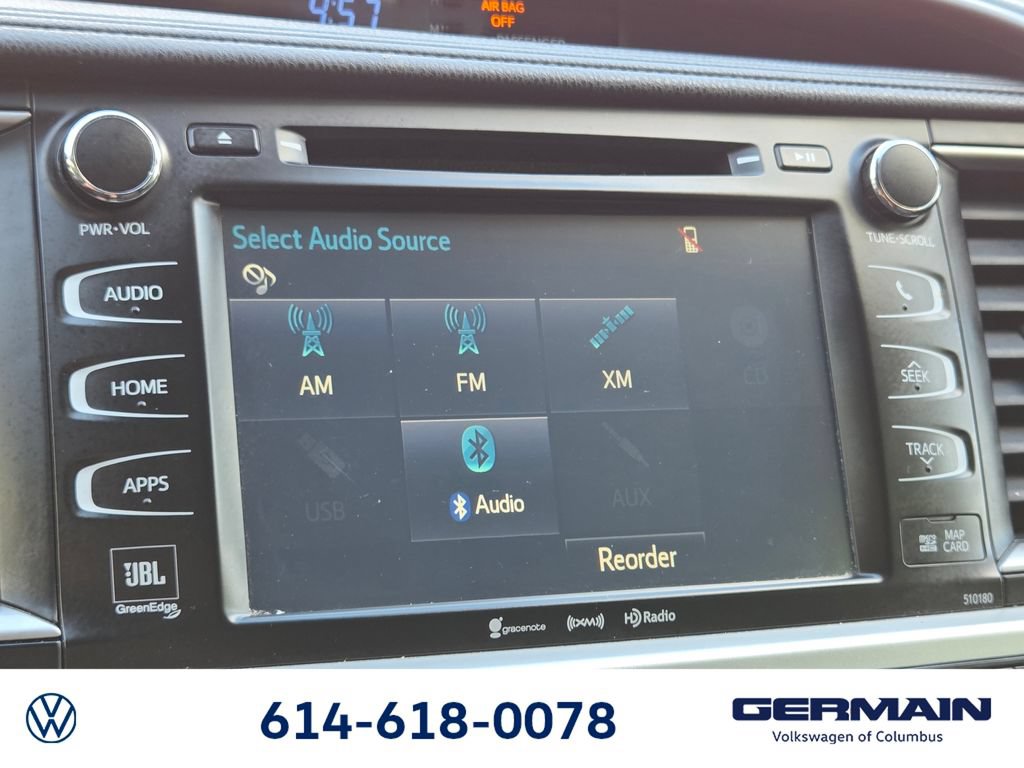 Used 2017 Toyota Highlander Limited AWD/4WD image 28