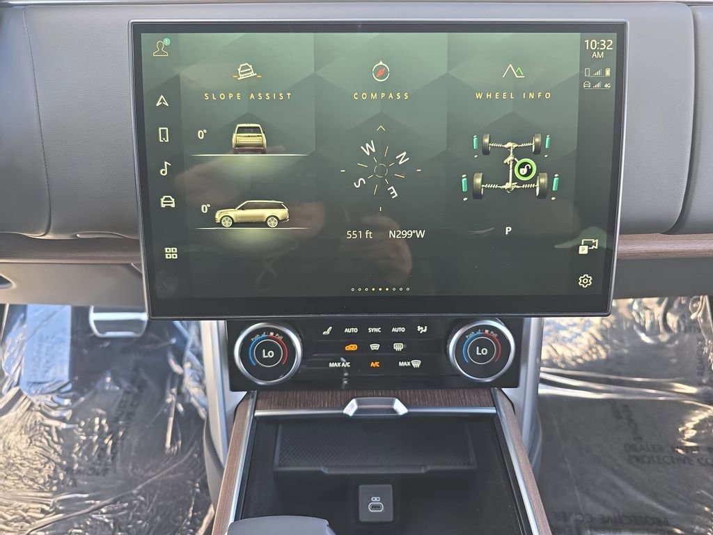 Certified 2023 Land Rover Range Rover SE image 21