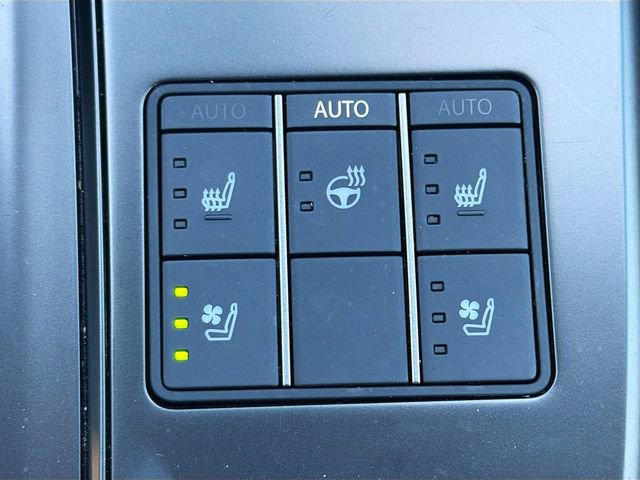 Used 2025 Lexus UX 300h FWD w/ Accessory Package (Z1) image 47