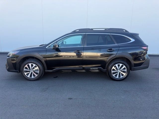 Used 2023 Subaru Outback Premium AWD/4WD image 12