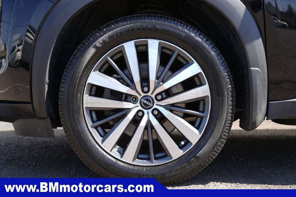 Used 2022 Nissan Pathfinder Platinum w/ Cargo Package AWD/4WD image 11