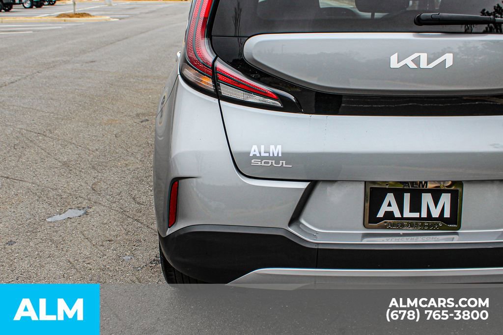 Used 2024 Kia Soul LX w/ Option Group 015 image 12