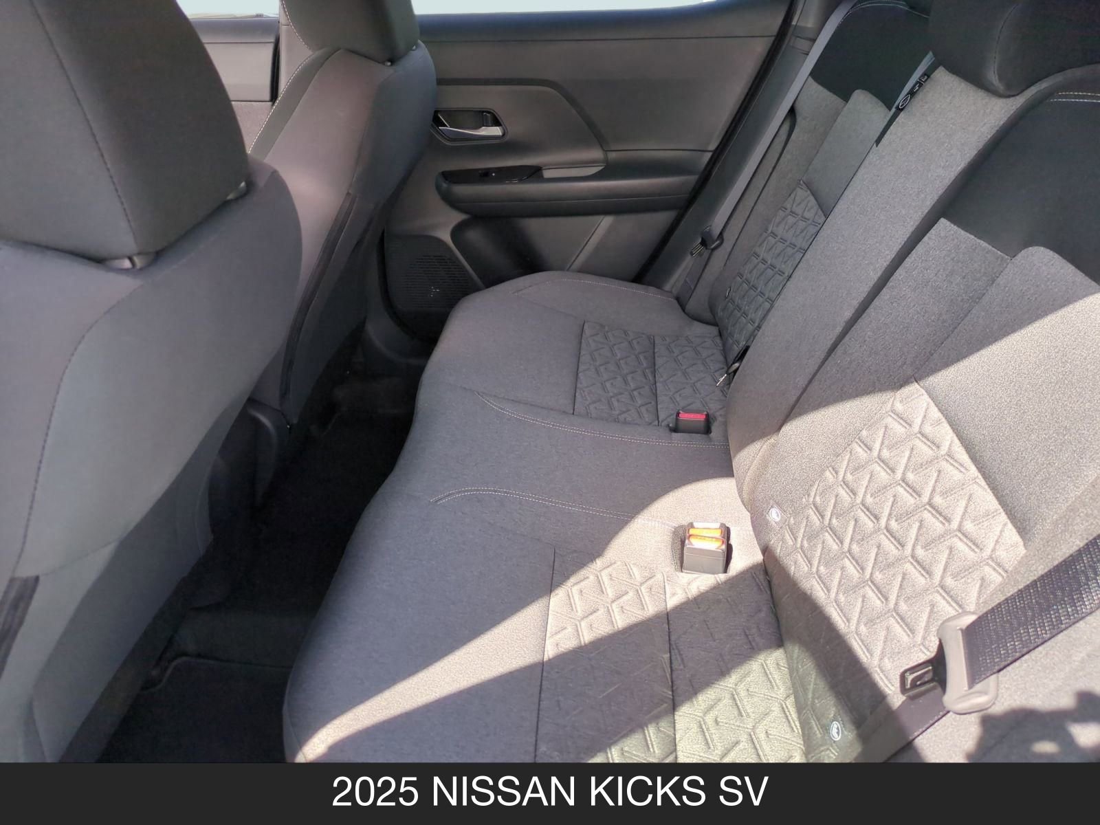 Used 2025 Nissan Kicks SV image 15