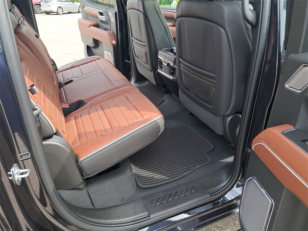 New 2025 GMC Sierra 1500 Denali Ultimate image 11