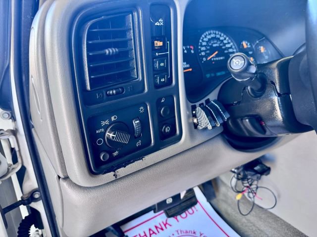 Used 2007 GMC Sierra 3500 SLT w/ Heavy-Duty Power Package image 26