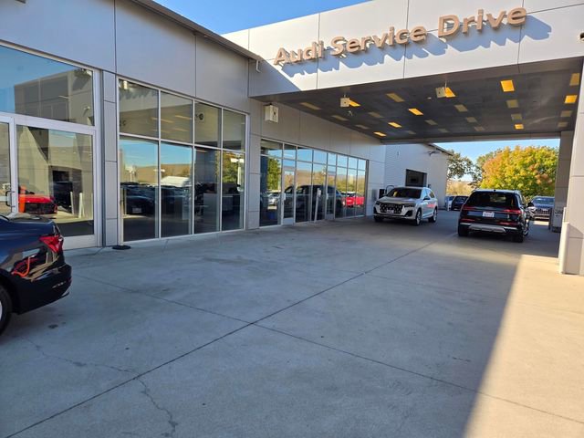 Used 2025 Audi Q3 2.0T Premium Plus w/ Premium Plus Package image 46