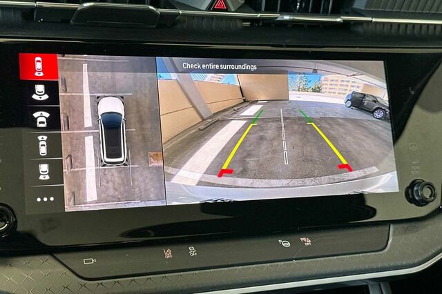 New 2025 Jeep Wagoneer Limited image 16