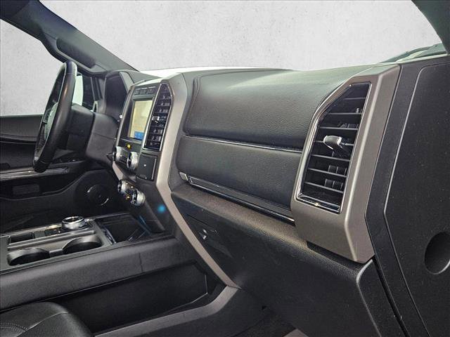 Used 2021 Ford Expedition XLT image 17
