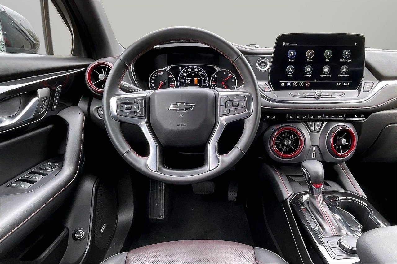 Used 2023 Chevrolet Blazer RS w/ Enhanced Convenience Package FWD image 11