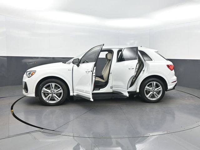 Used 2019 Audi Q3 2.0T Premium Plus w/ Premium Plus Package AWD/4WD image 40