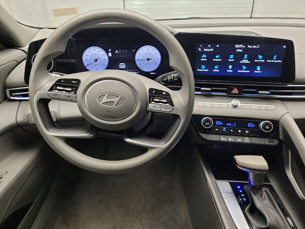 Used 2024 Hyundai Elantra SEL FWD image 22