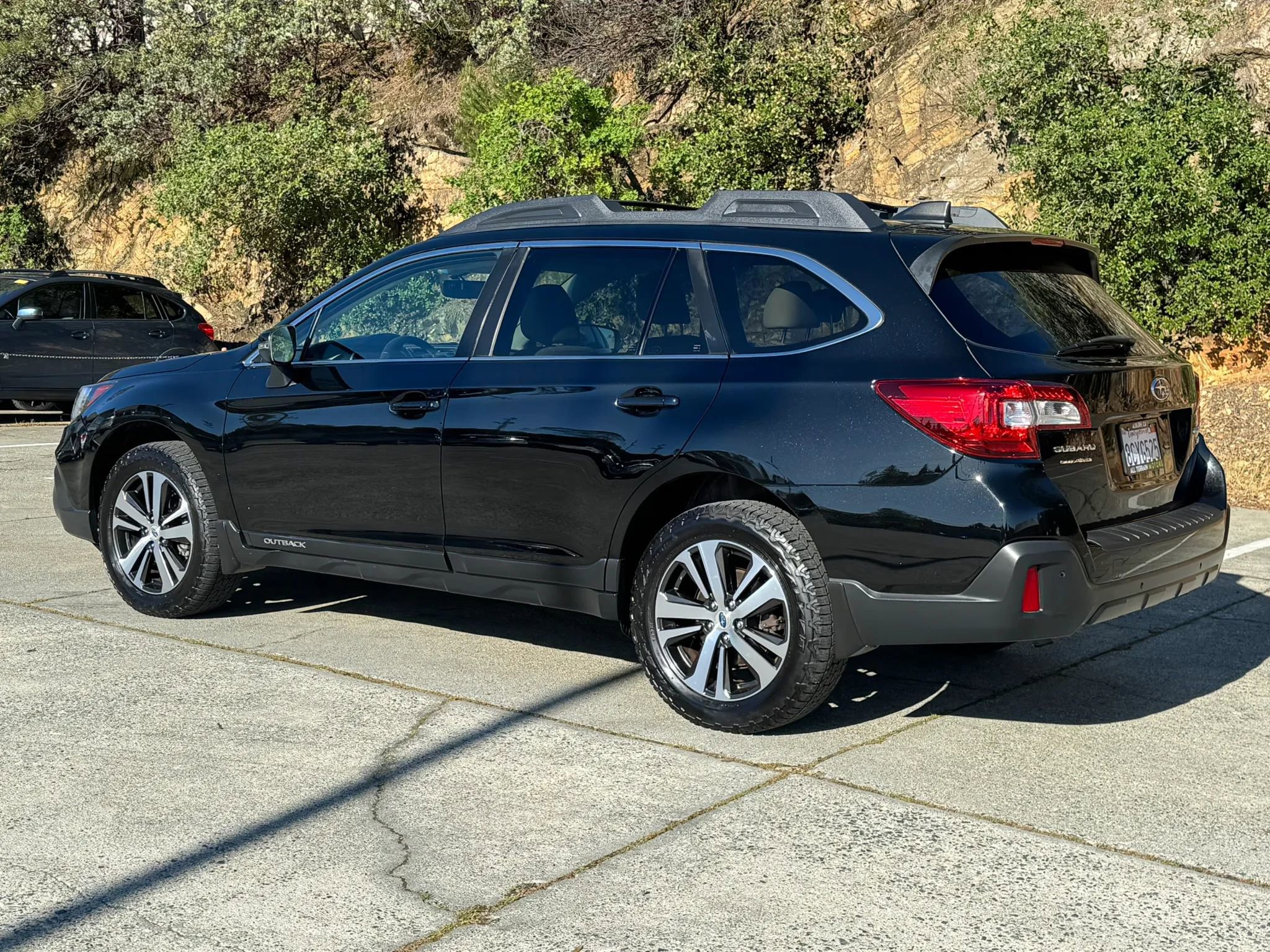 Used 2018 Subaru Outback 3.6R Limited image 4