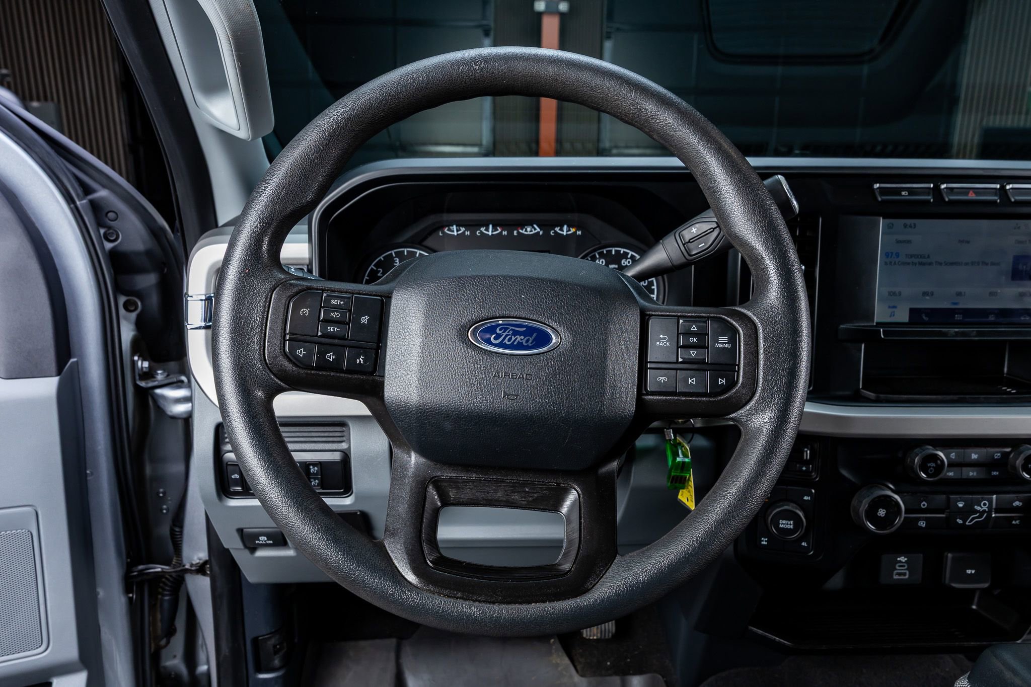 Used 2023 Ford F250 XL w/ STX Appearance Package AWD/4WD image 18