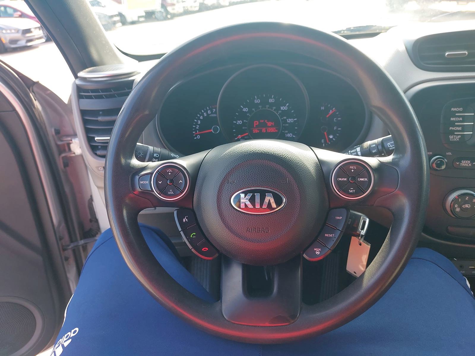 Used 2015 Kia Soul + FWD image 16