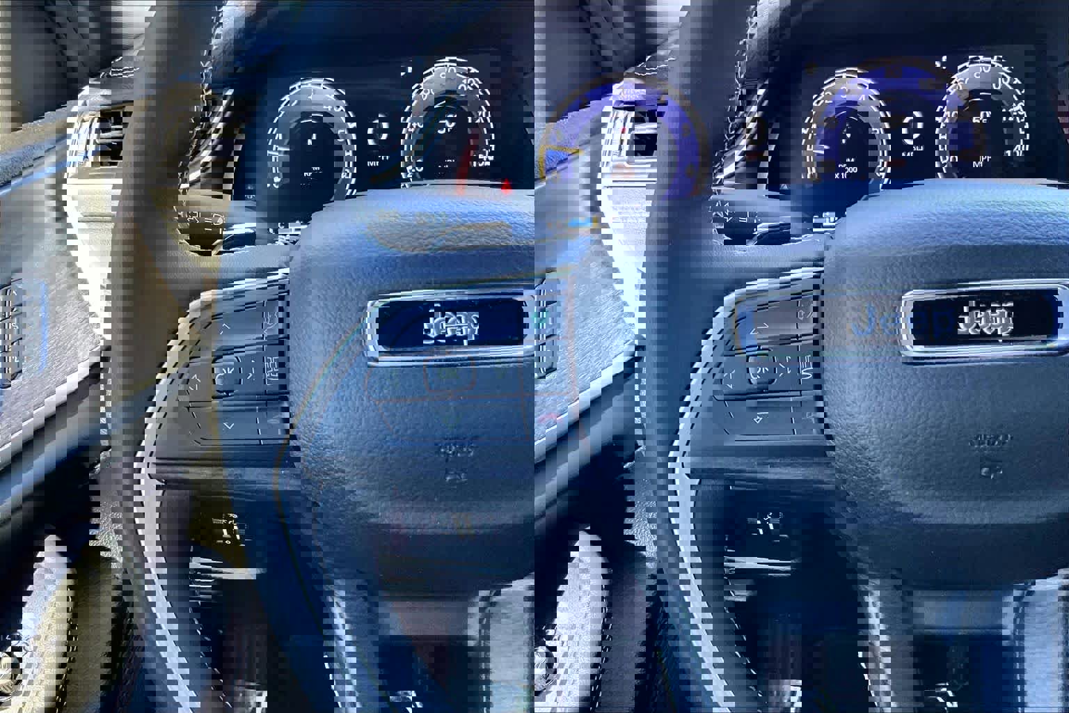 Used 2024 Jeep Grand Cherokee L Limited w/ Black Appearance Package image 23