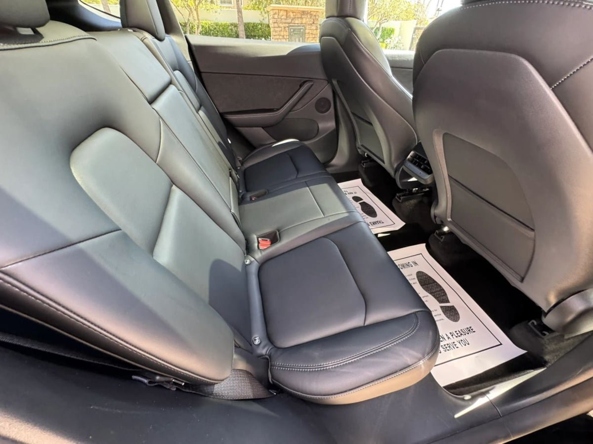 Used 2023 Tesla Model Y Performance AWD/4WD image 13