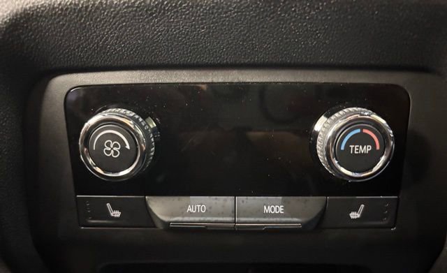 Certified 2024 Chevrolet Traverse RS image 20