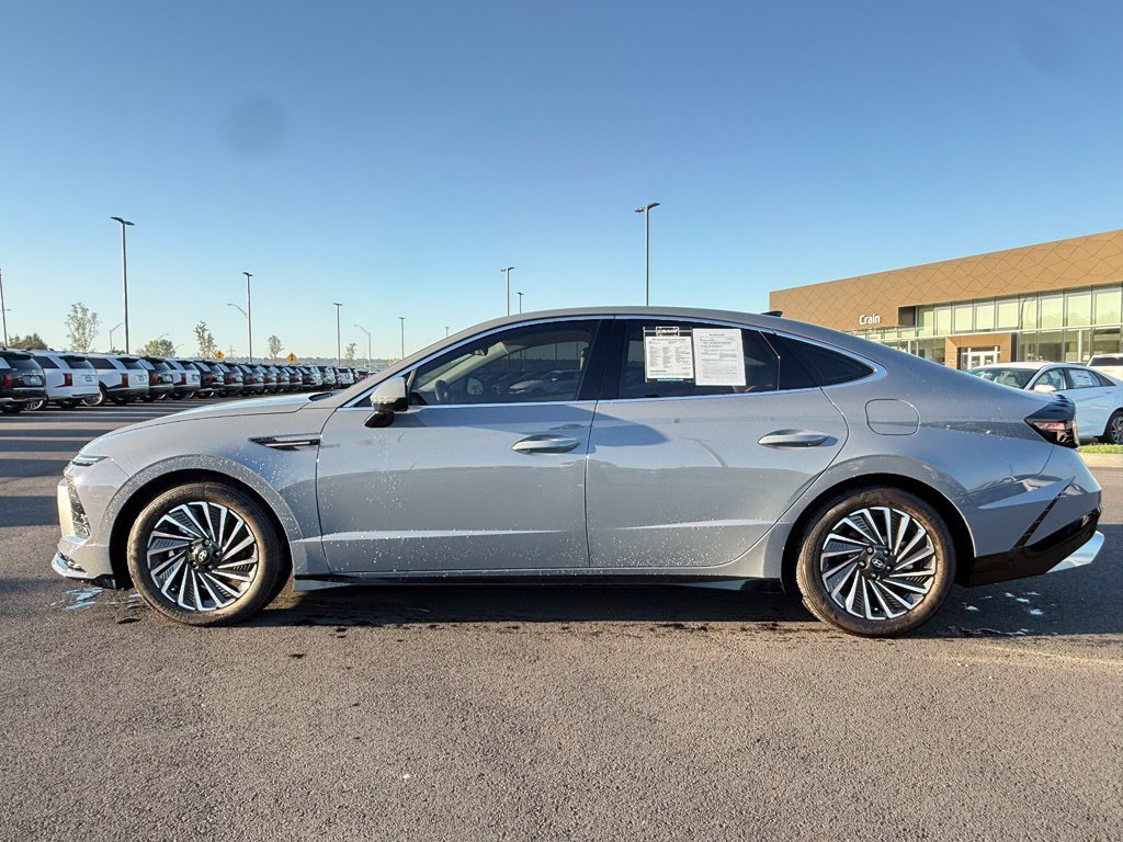 Certified 2024 Hyundai Sonata Limited FWD image 8