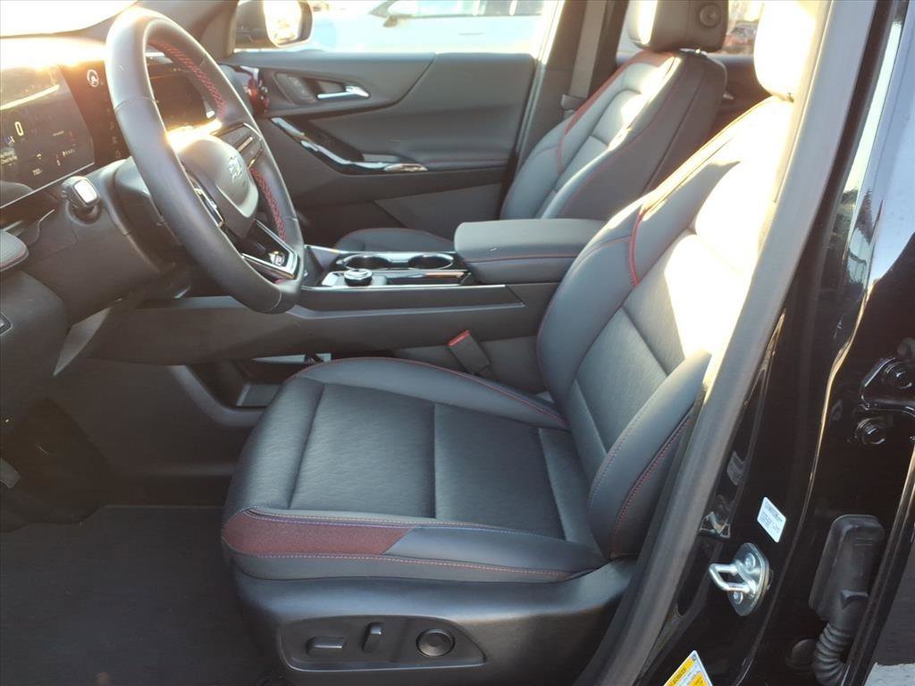 Used 2025 Chevrolet Equinox RS image 15