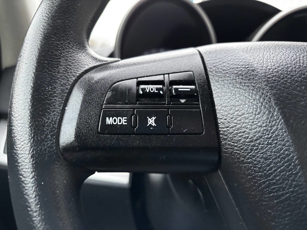 Used 2012 MAZDA MAZDA3 i Sport image 15