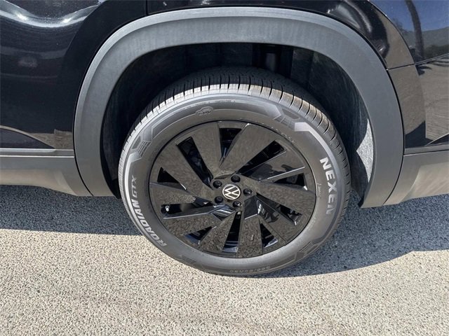 New 2026 Volkswagen Atlas SE image 7