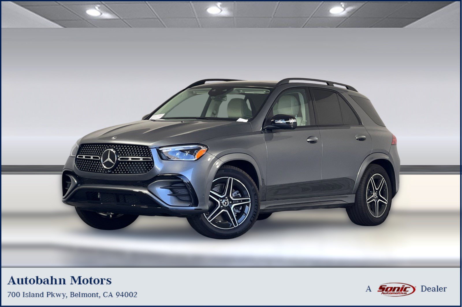Used 2025 Mercedes-Benz GLE 350 4MATIC image 1