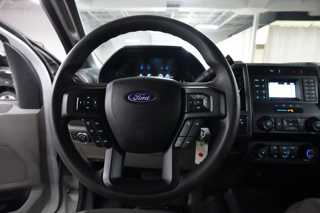 Used 2021 Ford F250 XL w/ Power Equipment Group RWD image 4