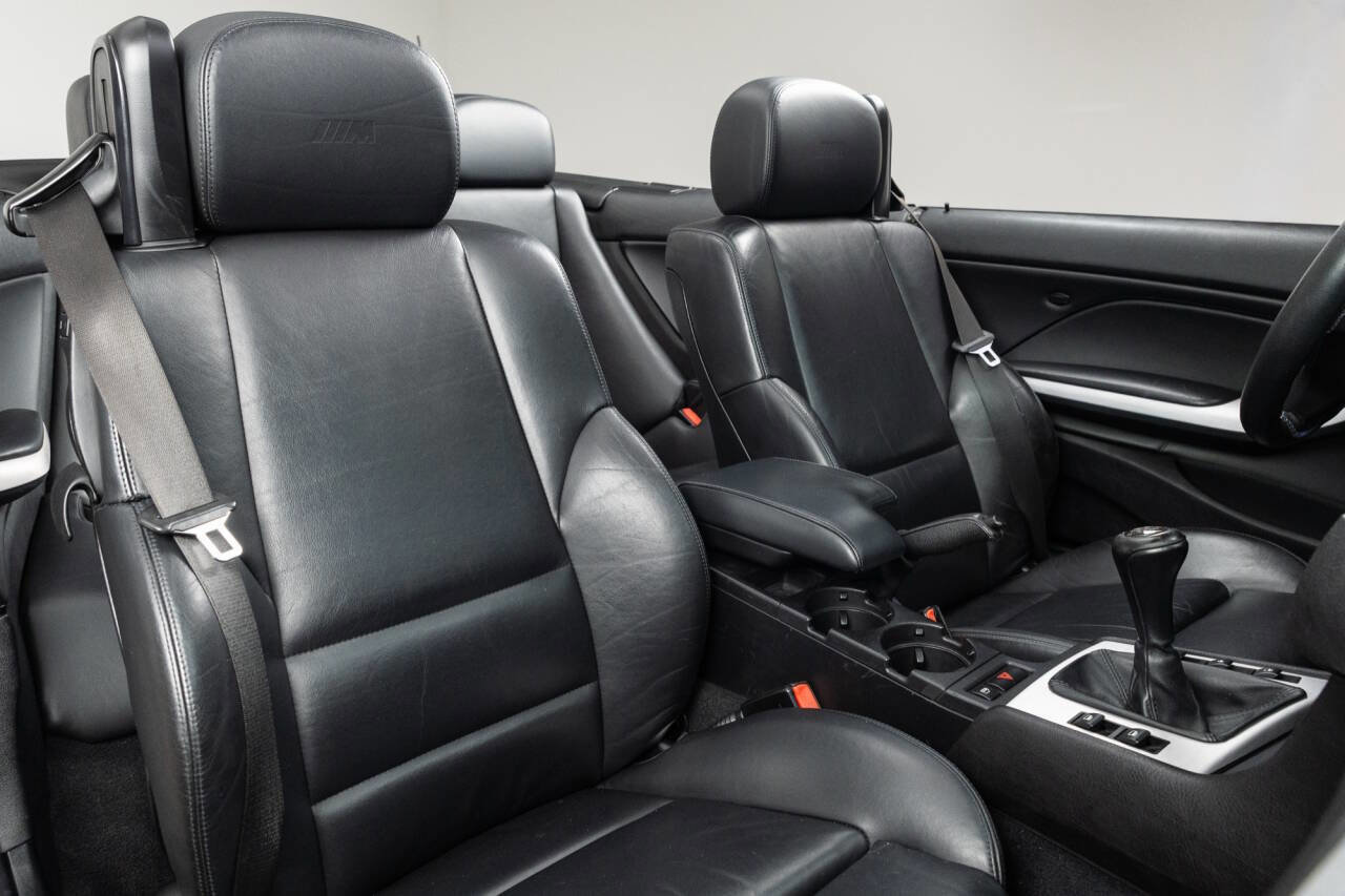 Used 2005 BMW M3 Convertible image 86