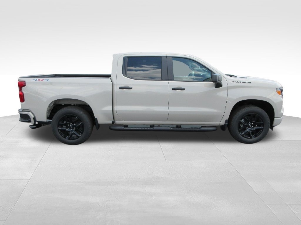 New 2026 Chevrolet Silverado 1500 Custom w/ Turbomax Blackout Package AWD/4WD image 6
