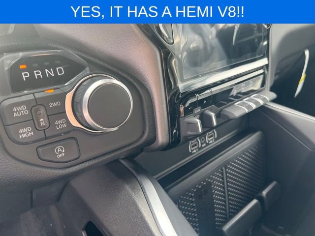 New 2026 RAM 1500 4x4 Crew Cab image 12