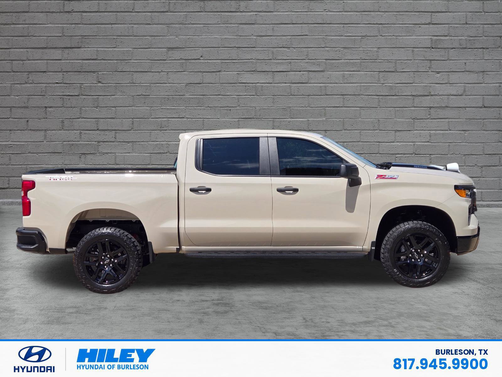 Used 2026 Chevrolet Silverado 1500 Custom Trail Boss AWD/4WD image 3