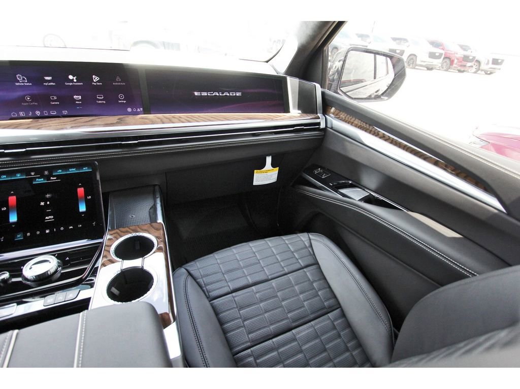 New 2025 Cadillac Escalade Sport Platinum w/ LPO, ONYX Package image 10