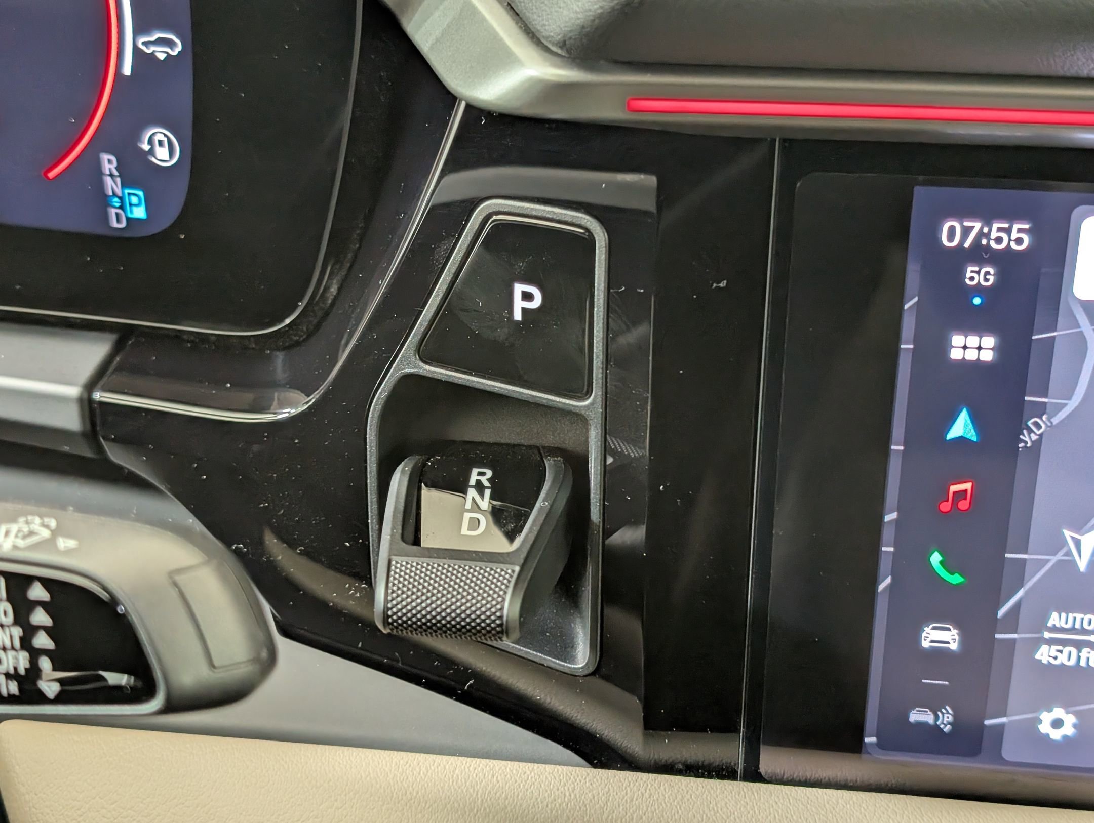 Used 2025 Porsche Macan 4 Electric image 24