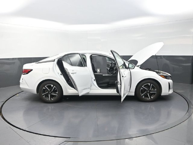 Used 2024 Nissan Sentra SV FWD image 46