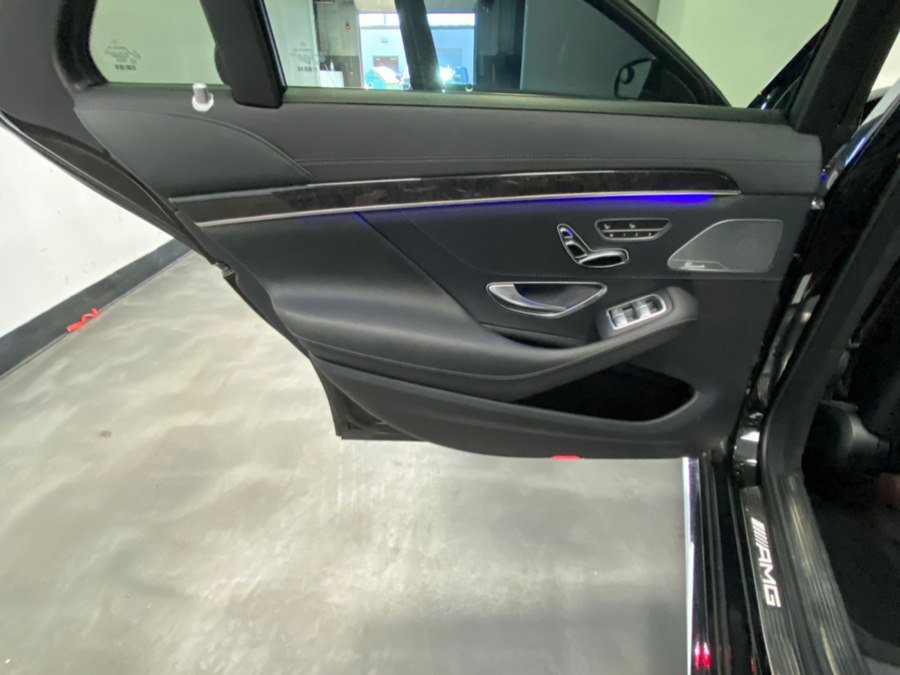 Used 2019 Mercedes-Benz S 63 AMG S 4MATIC Sedan image 46