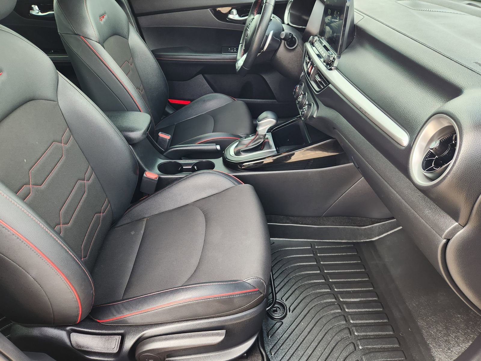 Used 2021 Kia Forte GT w/ GT2 Package FWD image 17