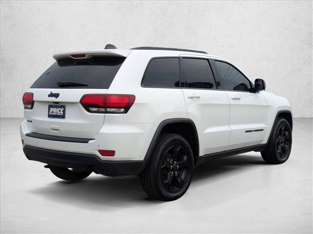 Used 2019 Jeep Grand Cherokee Laredo AWD/4WD image 5