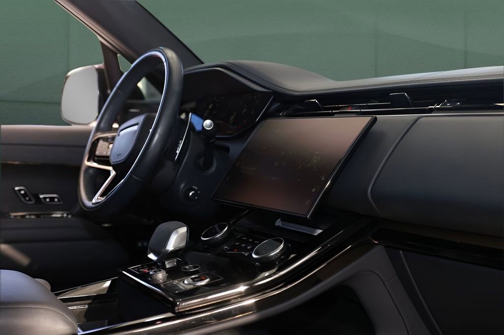 Used 2023 Land Rover Range Rover Sport SE Dynamic image 16