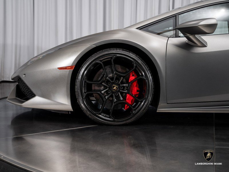 Used 2017 Lamborghini Huracan LP 610-4 image 8
