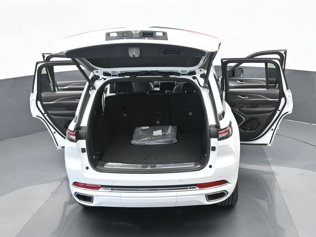 Used 2024 Jeep Grand Cherokee Overland image 62