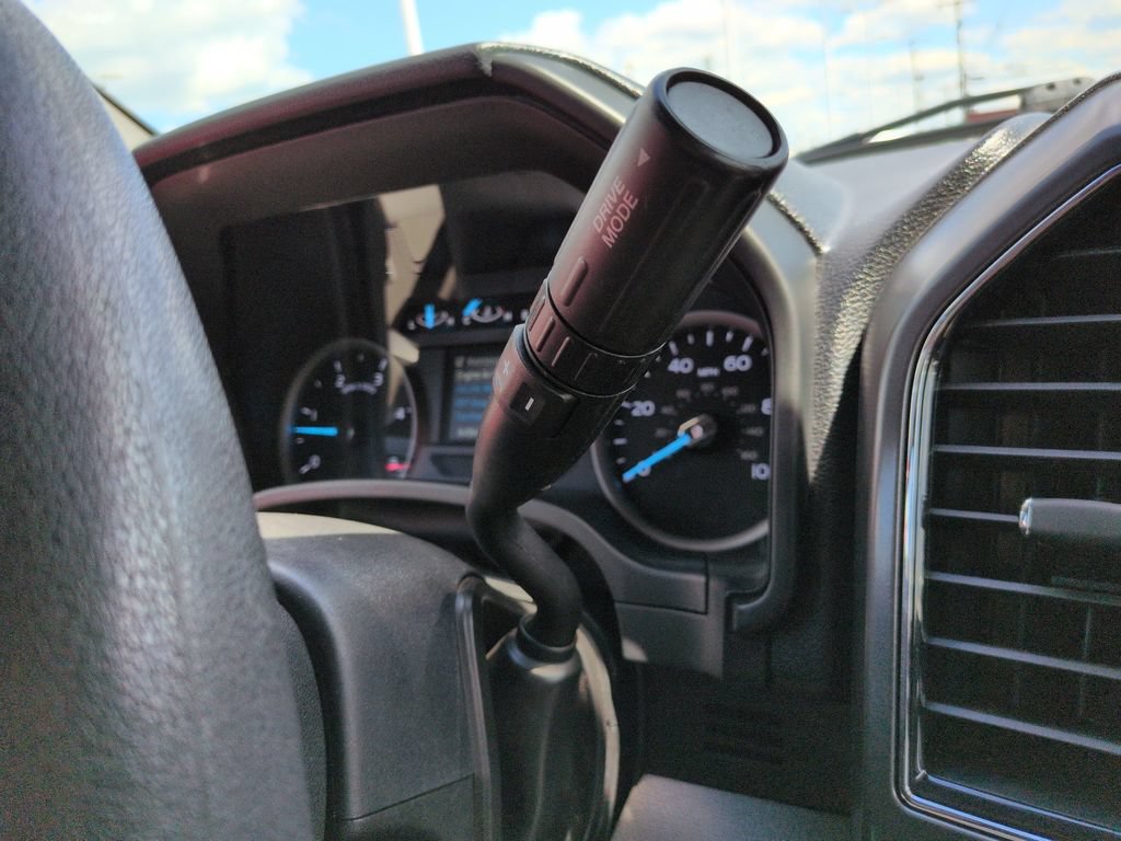 Used 2020 Ford F250 XLT w/ XLT Premium Package AWD/4WD image 24