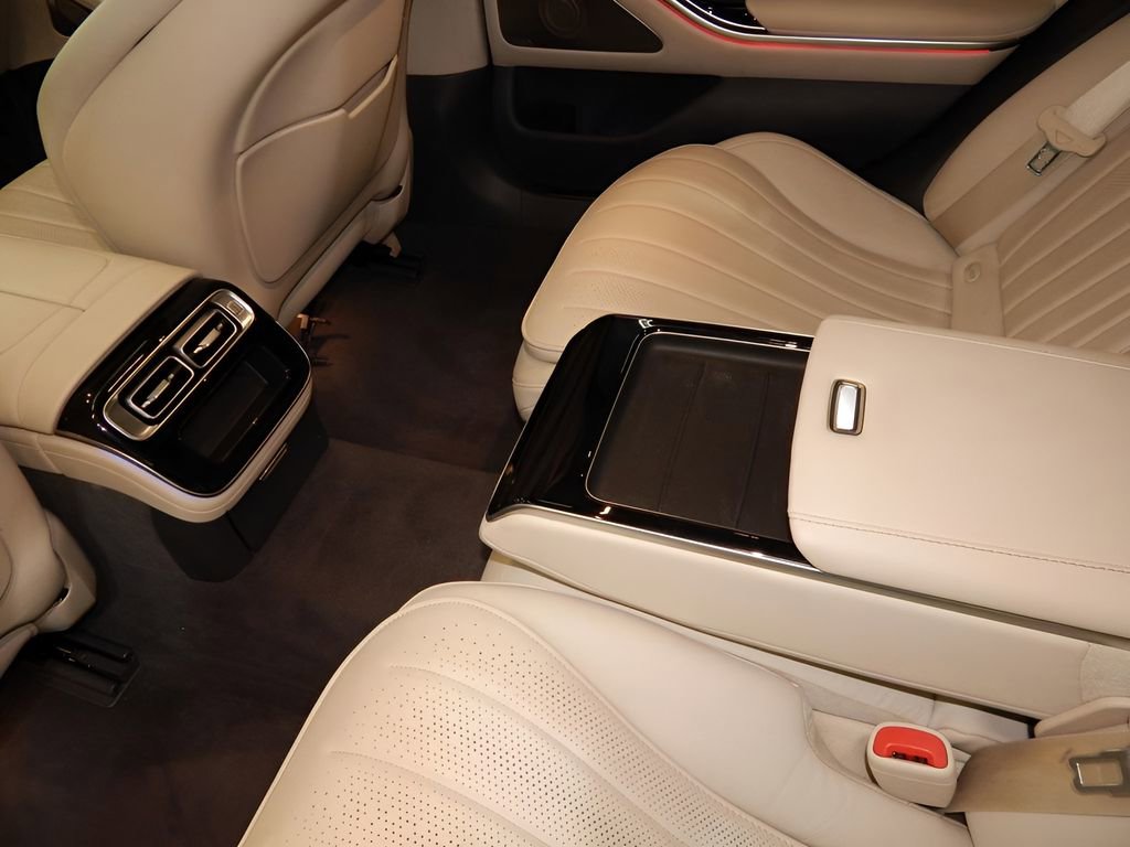 Used 2023 Mercedes-Benz S 500 4MATIC w/ AMG Line image 19