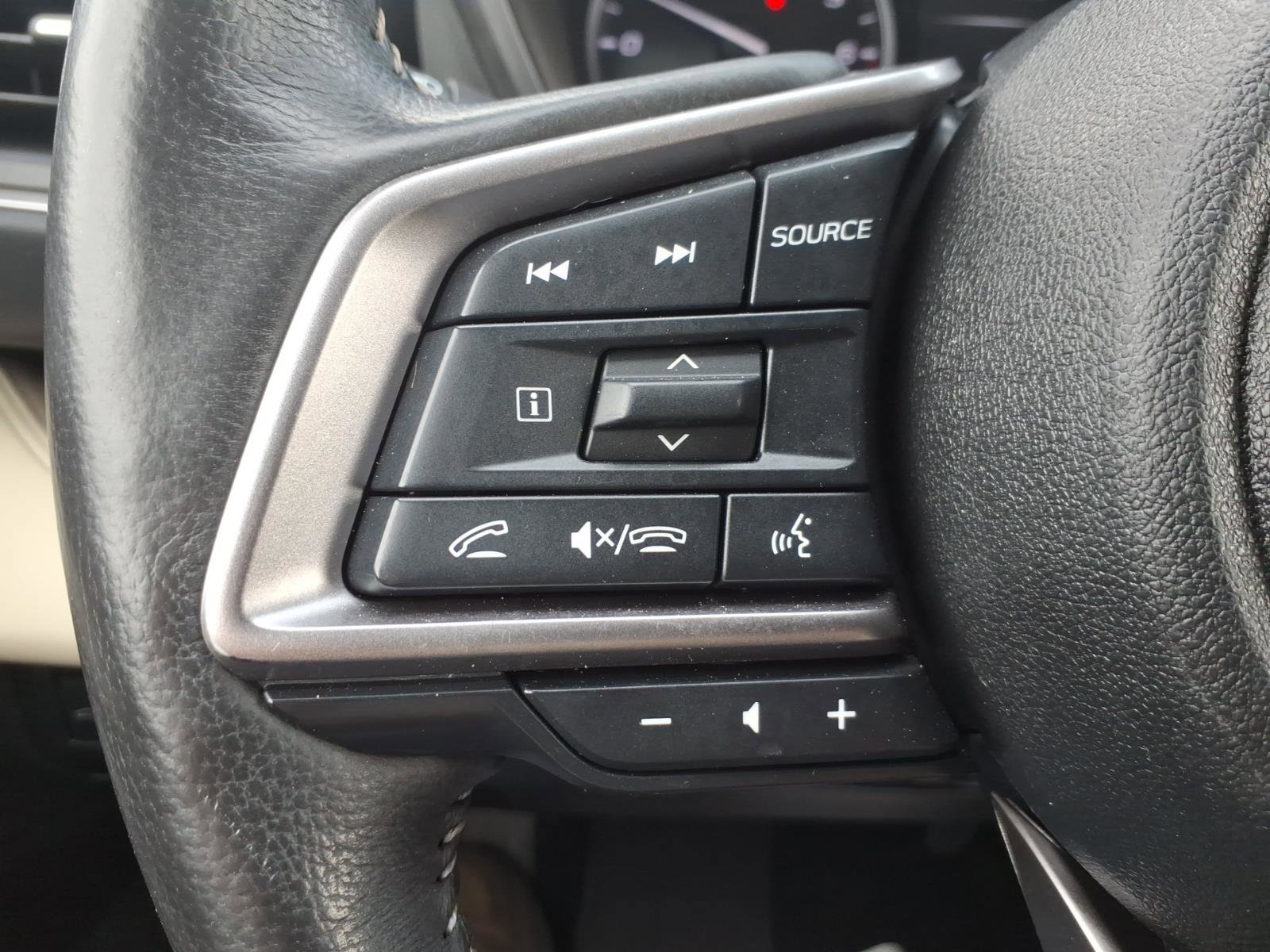 Used 2023 Subaru Ascent Limited image 20