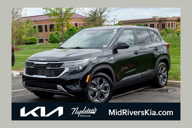 Used 2025 Kia Seltos LX AWD/4WD image 1