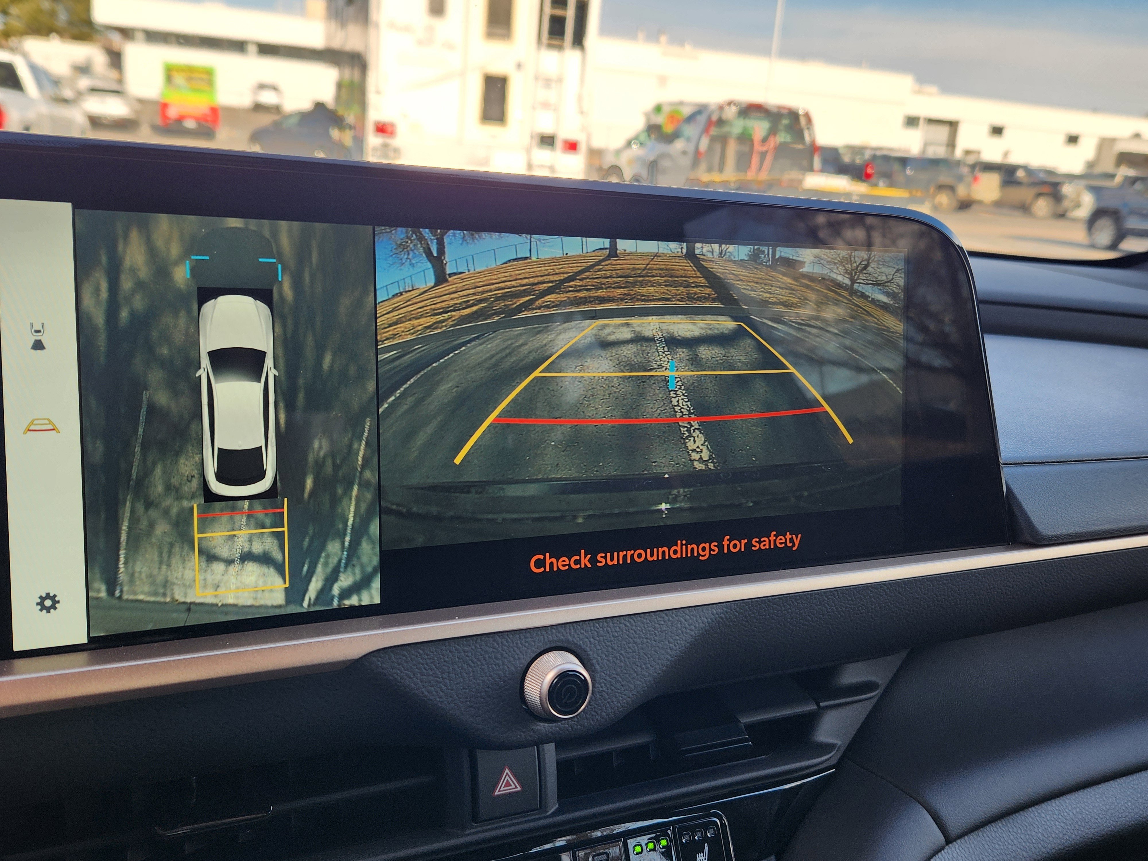 Used 2026 Toyota Crown Platinum image 27