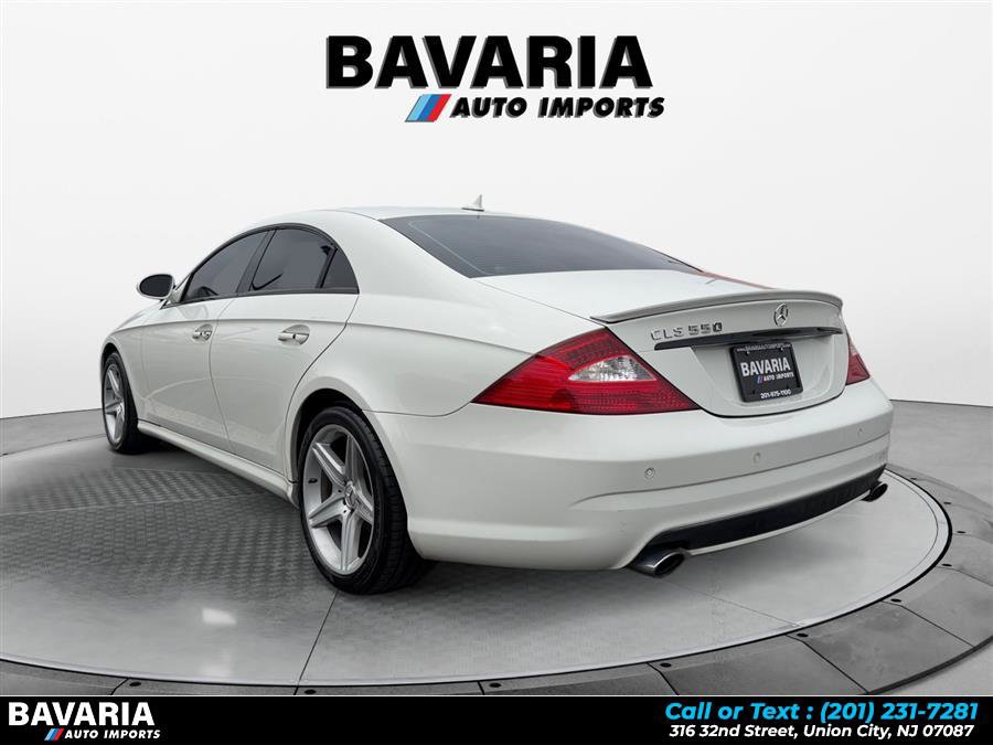 Used 2008 Mercedes-Benz CLS 550 image 3