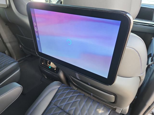 New 2026 Cadillac Escalade IQL Sport 1 w/ LPO, ONYX Package AWD/4WD image 30