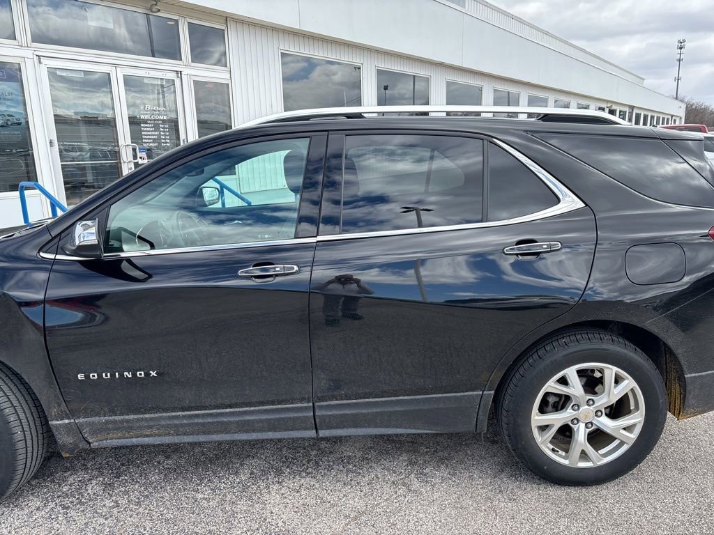 Used 2018 Chevrolet Equinox Premier AWD/4WD image 11
