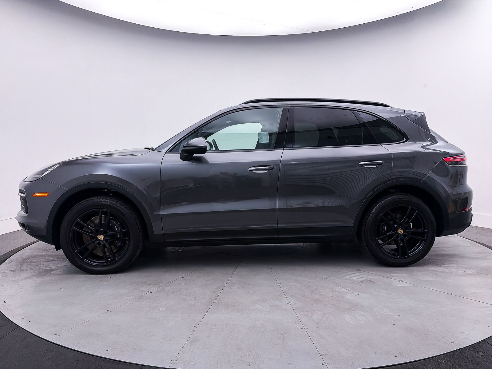 Used 2023 Porsche Cayenne image 40