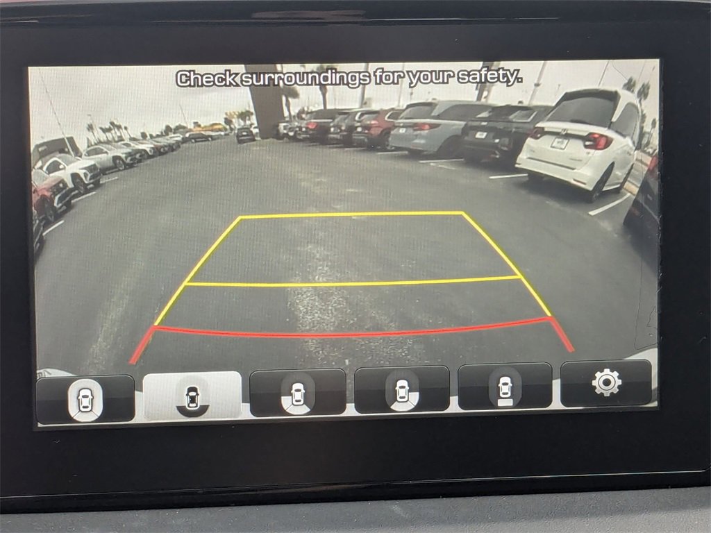 Used 2020 Hyundai Santa Fe Limited image 15